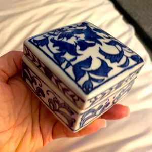 Label for @maialovestheo @miailovestheo